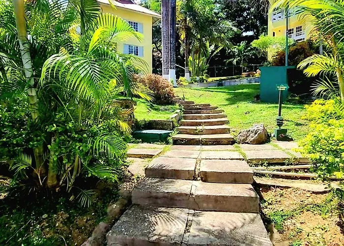 Relax On The Ridge - Escape Villa Ocho Rios